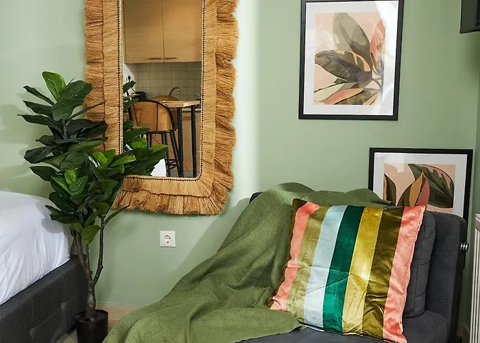 Pomegranate Luxury By Binobi!