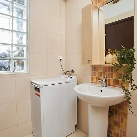 Pomegranate Luxury By Binobi!